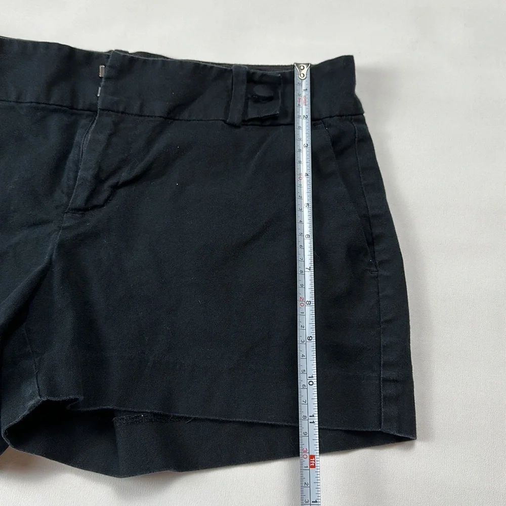 Banana Republic black ryan fit shorts with side pockets. Size 8